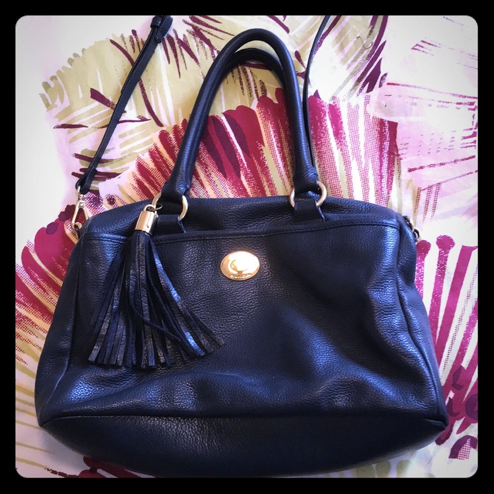 Navy Tommy Hilfiger bag